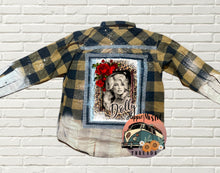 Load image into Gallery viewer, Dolly flannel
